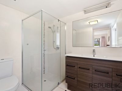 47 / 1 CRONIN AVENUE, Main Beach