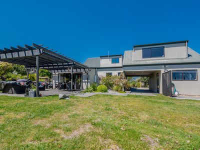 11 Ratanui Road, Paraparaumu