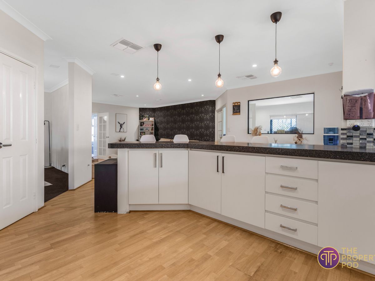 13 Teakwood Loop, Thornlie