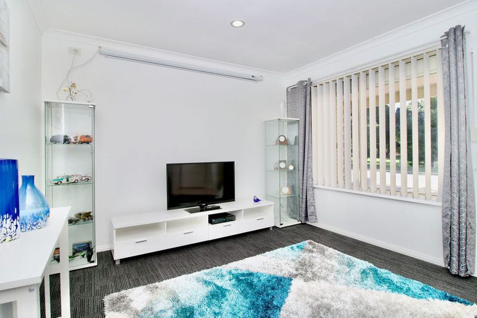 28 Round Hill Drive , Port Kennedy