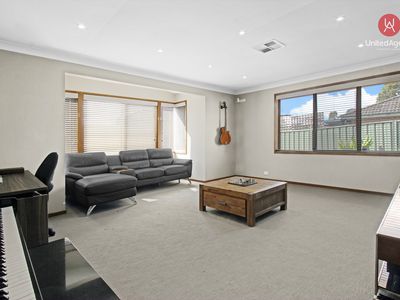 39 Tamworth Crescent, Hoxton Park