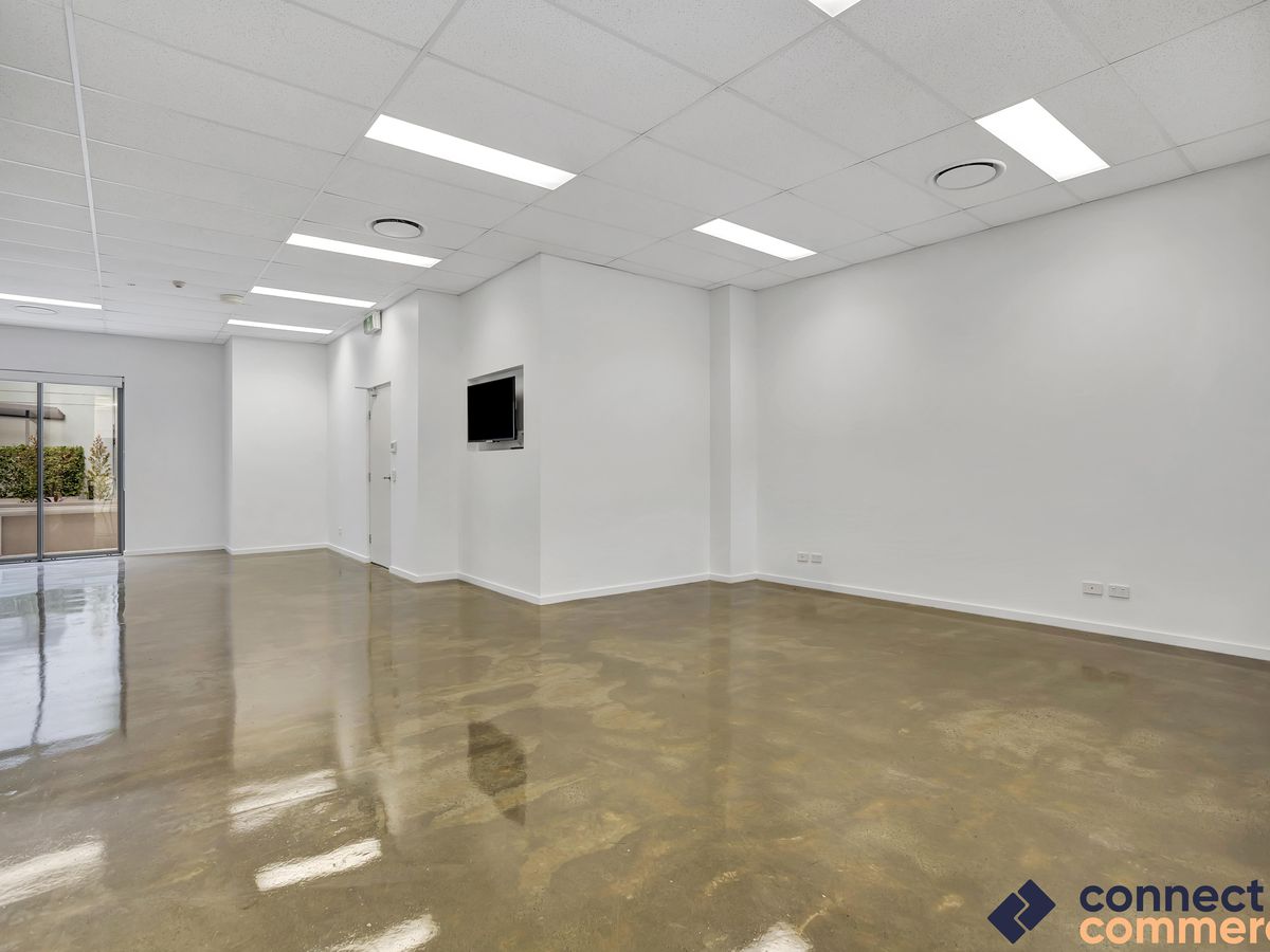 3 / 4 Firebird Street, Robina