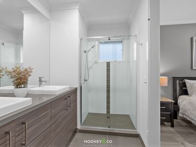 10 Aspect Lane, Cranbourne North