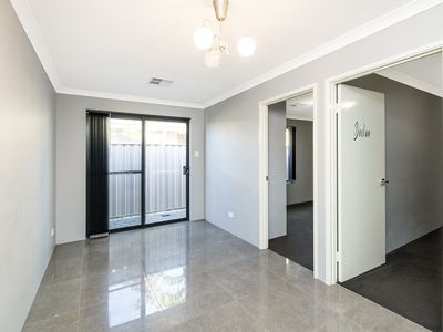 3 Luminous Boulevard, Bennett Springs