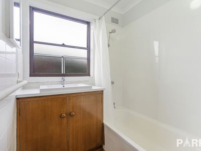 2 / 18 Guilford Road, Riverside