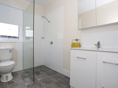 8 Cox Drive, Tweed Heads South