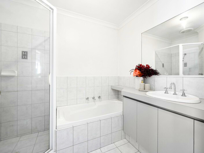 3 / 163 Stock Road, Attadale