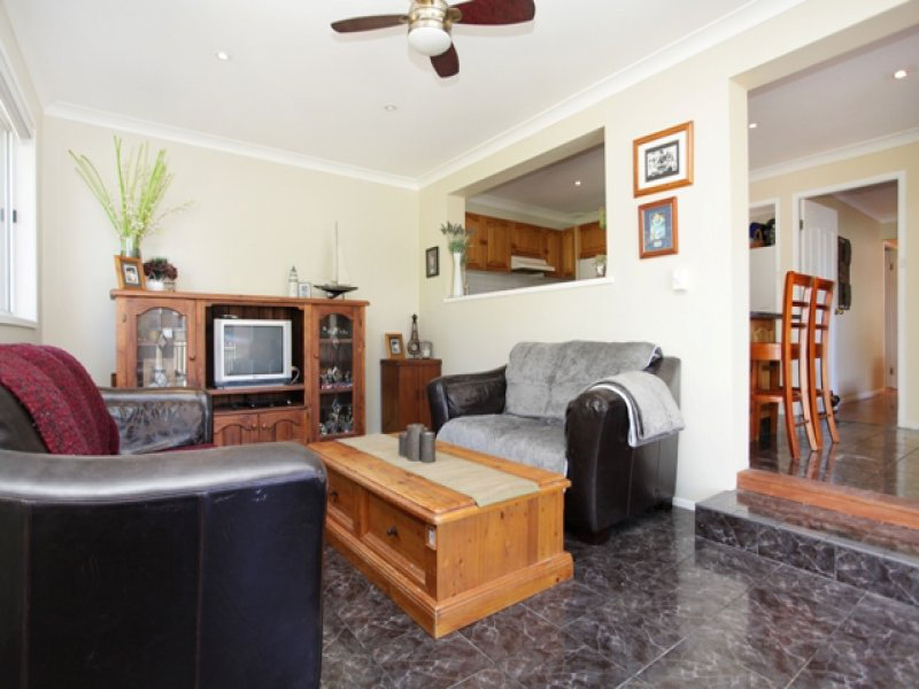 10 Henderson Crescent, JAMISONTOWN