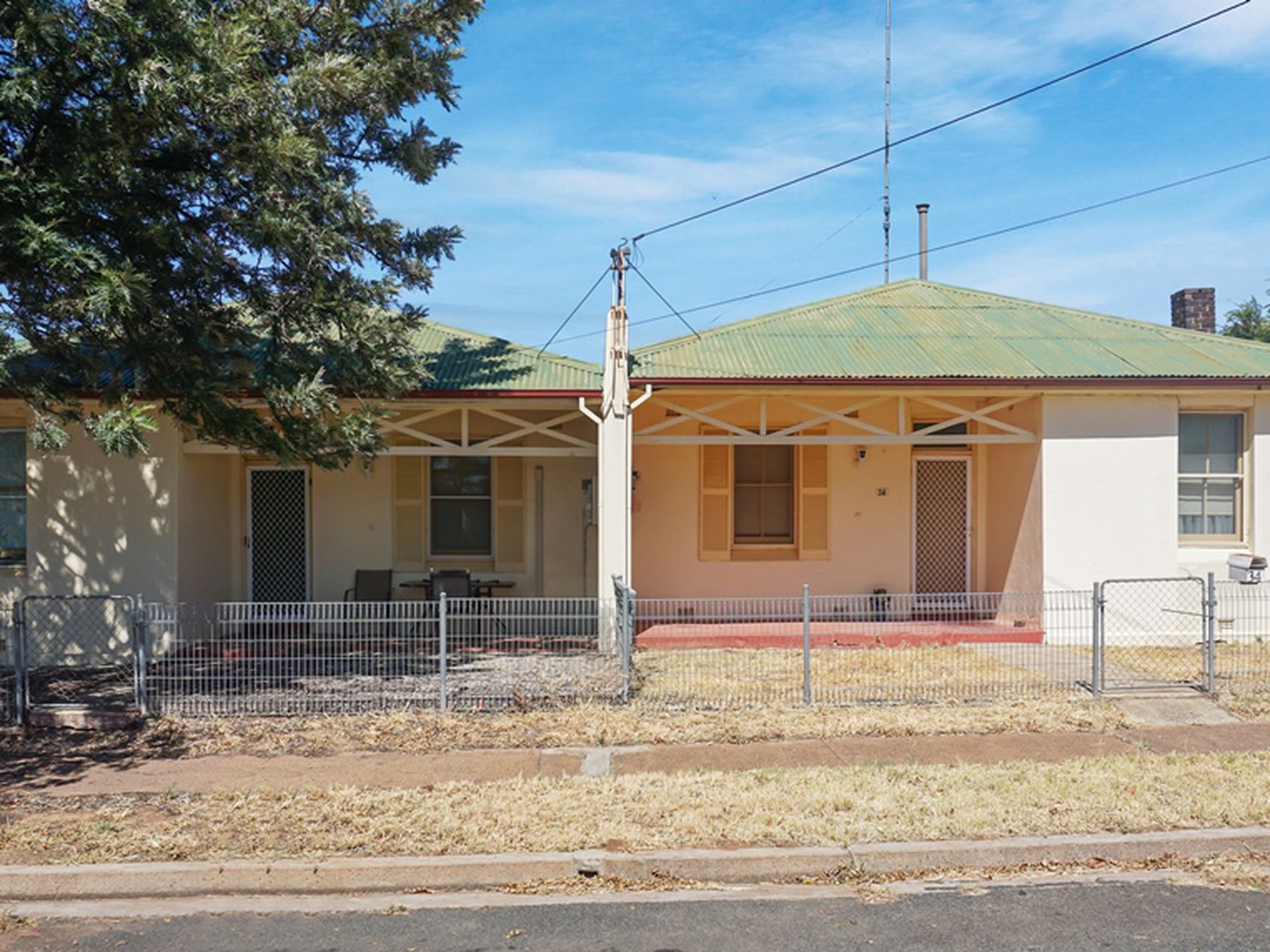 32 & 34 Victory Street, West Wyalong