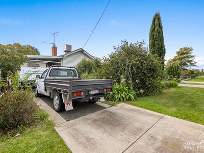 12 Tena Avenue, Horsham