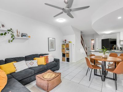 22 / 2-5 Marella Close, Manoora