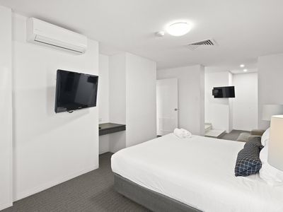 805 / 201 Hay Street, East Perth