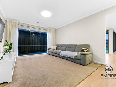 16 Pontiac Road, Cranbourne East