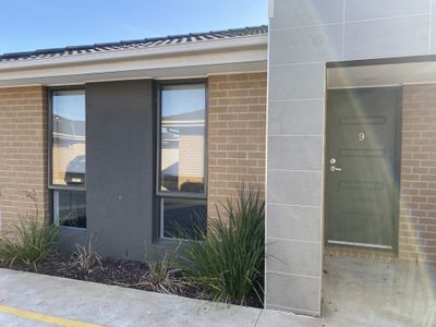 9 / 595 Tarneit Road, Hoppers Crossing