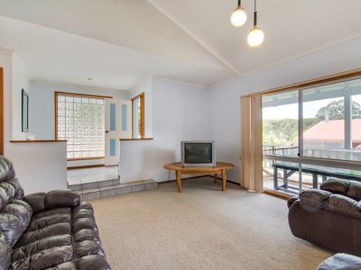 6 Rosewood Avenue, Bangalow