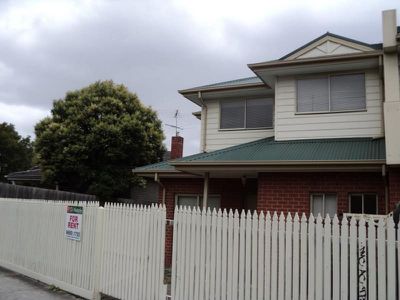 2 / 275 Ballarat Road, Footscray