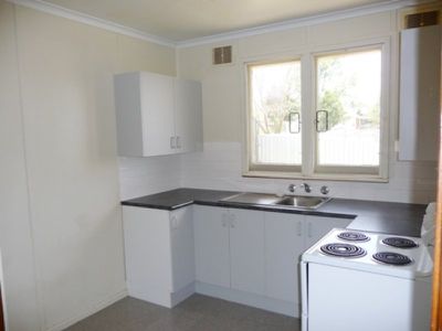 522 Hicks Place, North Albury