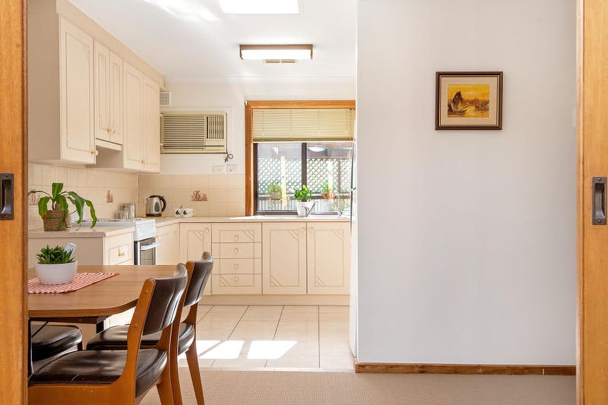 2 / 57 Valiant Road, Holden Hill