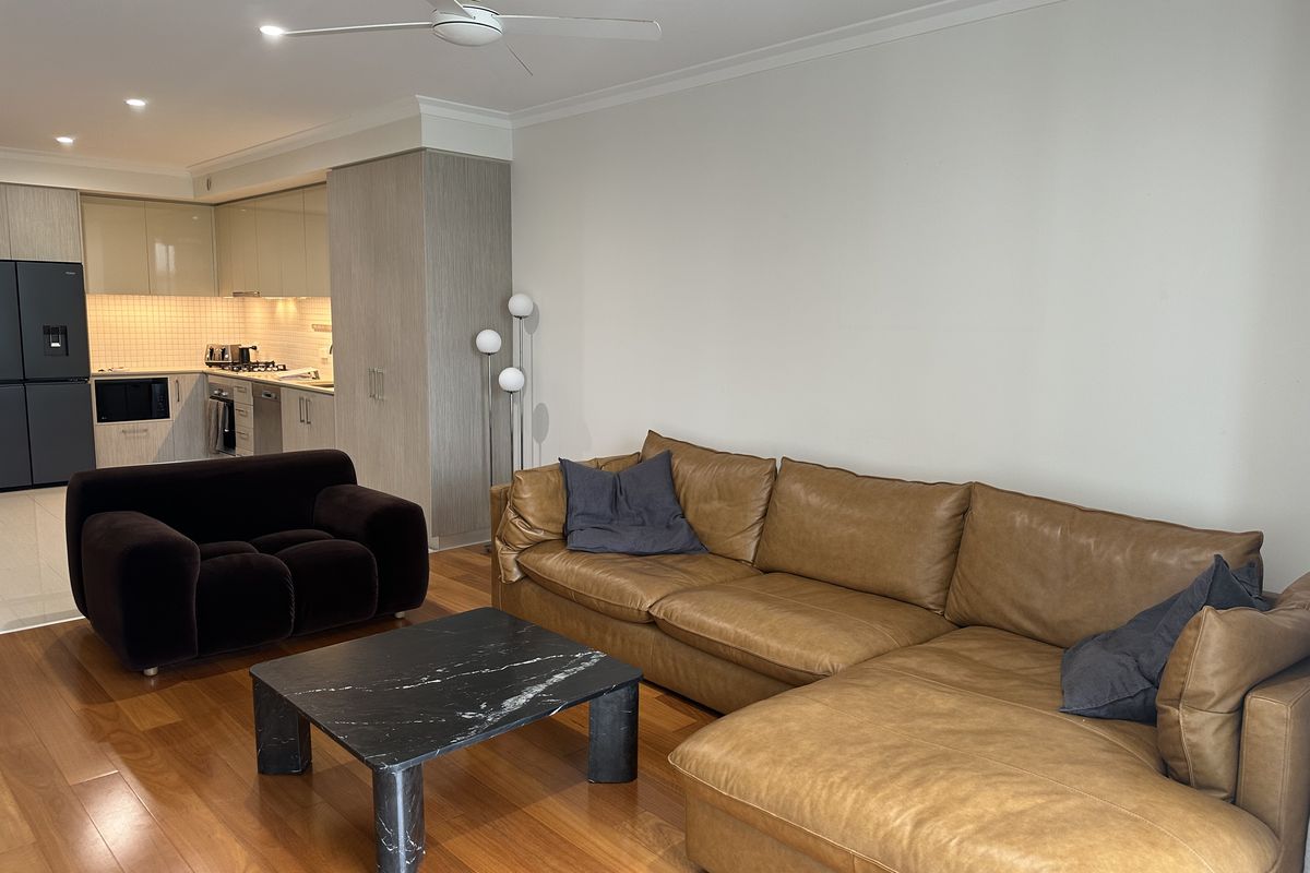 8406 / 55 Forbes Street, West End