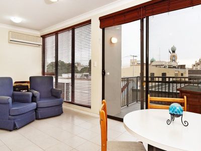 28 / 11-21 Rose Street, Chippendale