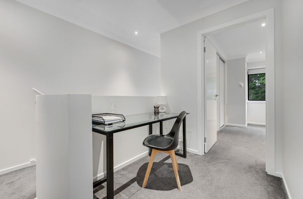 66 Napoli Circuit, Greenvale
