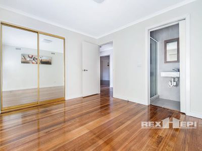 6 Thomas Crescent, Cranbourne