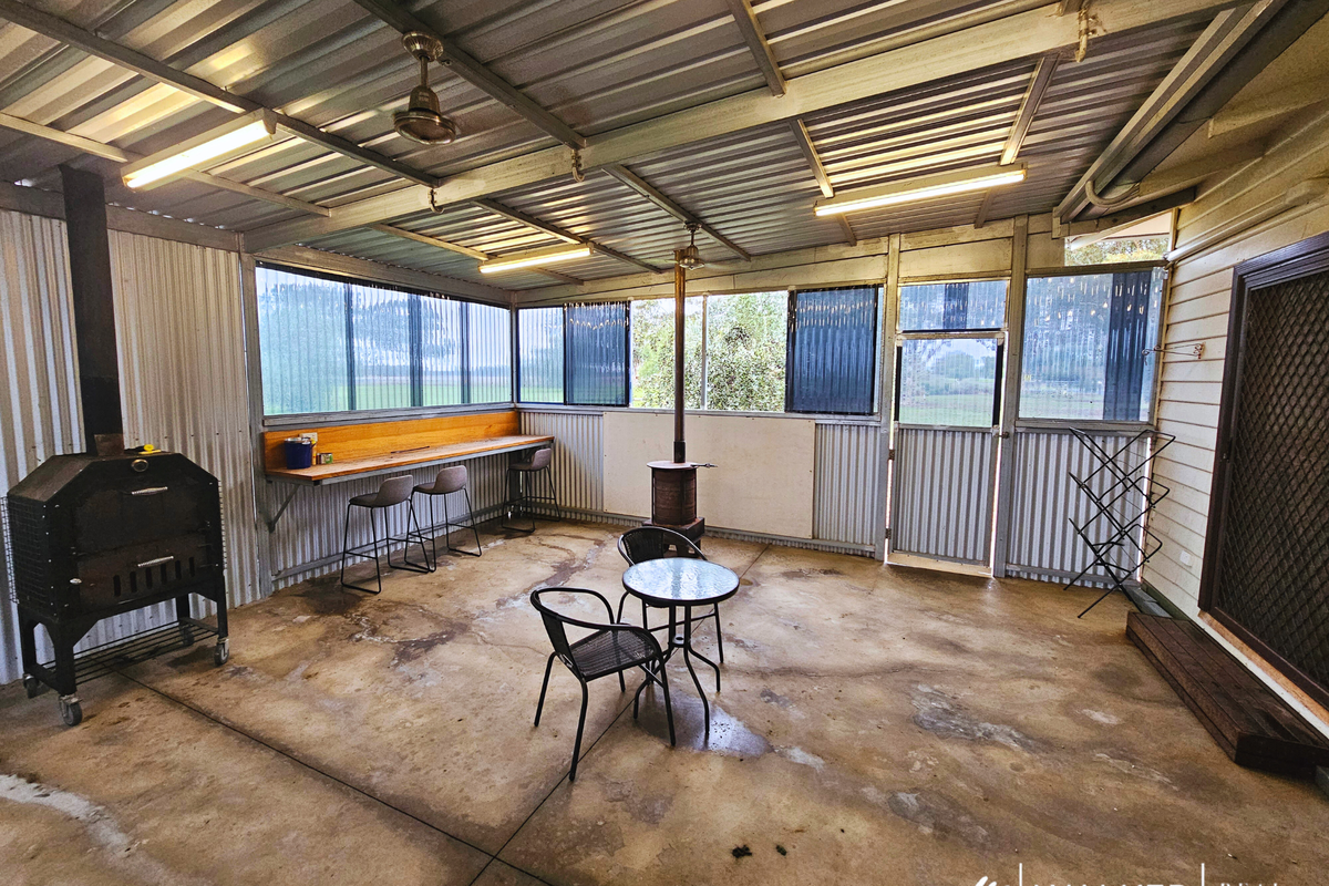 1503 Corop-Wanalta Road, Corop