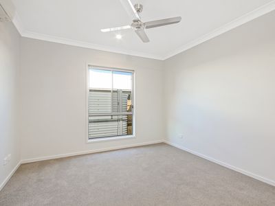 19 Locke Crescent, Baringa
