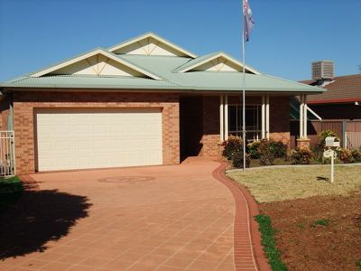 141 Birch Avenue, Dubbo