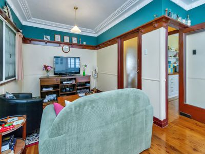 27 Crown Street, Silkstone