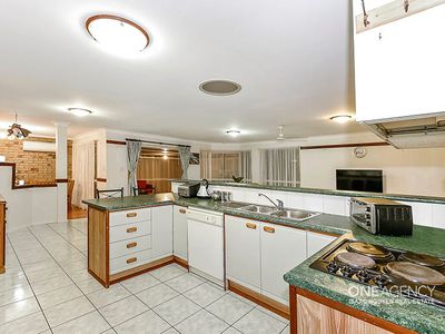49 Macquarie Cct, Forest Lake
