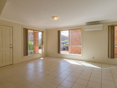 4 / 1 Streeton Place, Casula