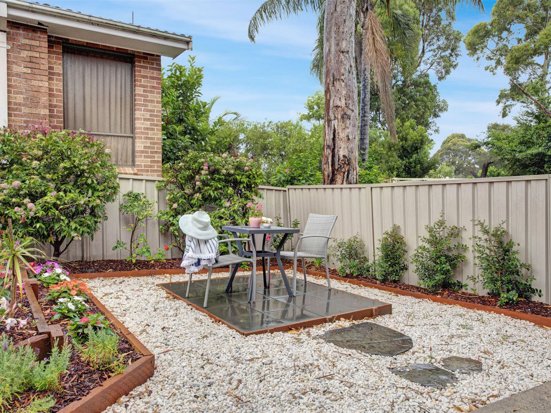 2 / 9 Niblick Avenue, Mollymook