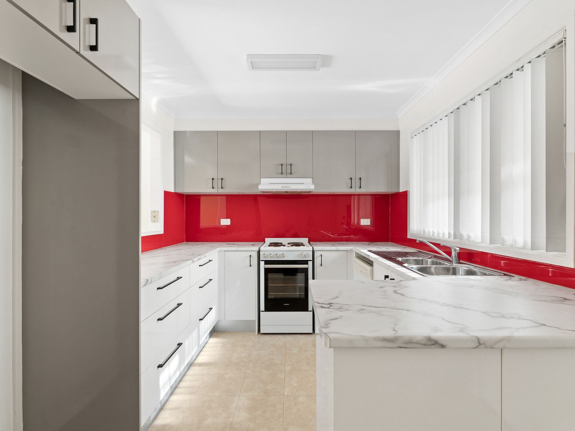 3 / 708-710 BEACH ROAD, Surf Beach