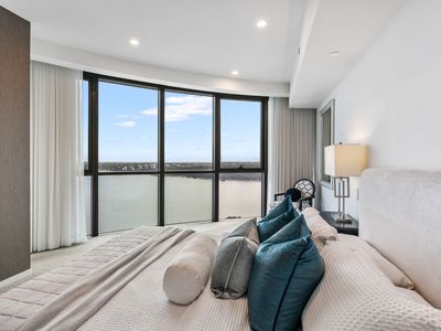 3303 / 99 Mill Point Road, South Perth