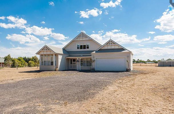 16 Peregrine Road, Oaklands Junction