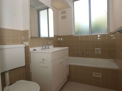 5 / 4 Bortfield Drive, Chiswick