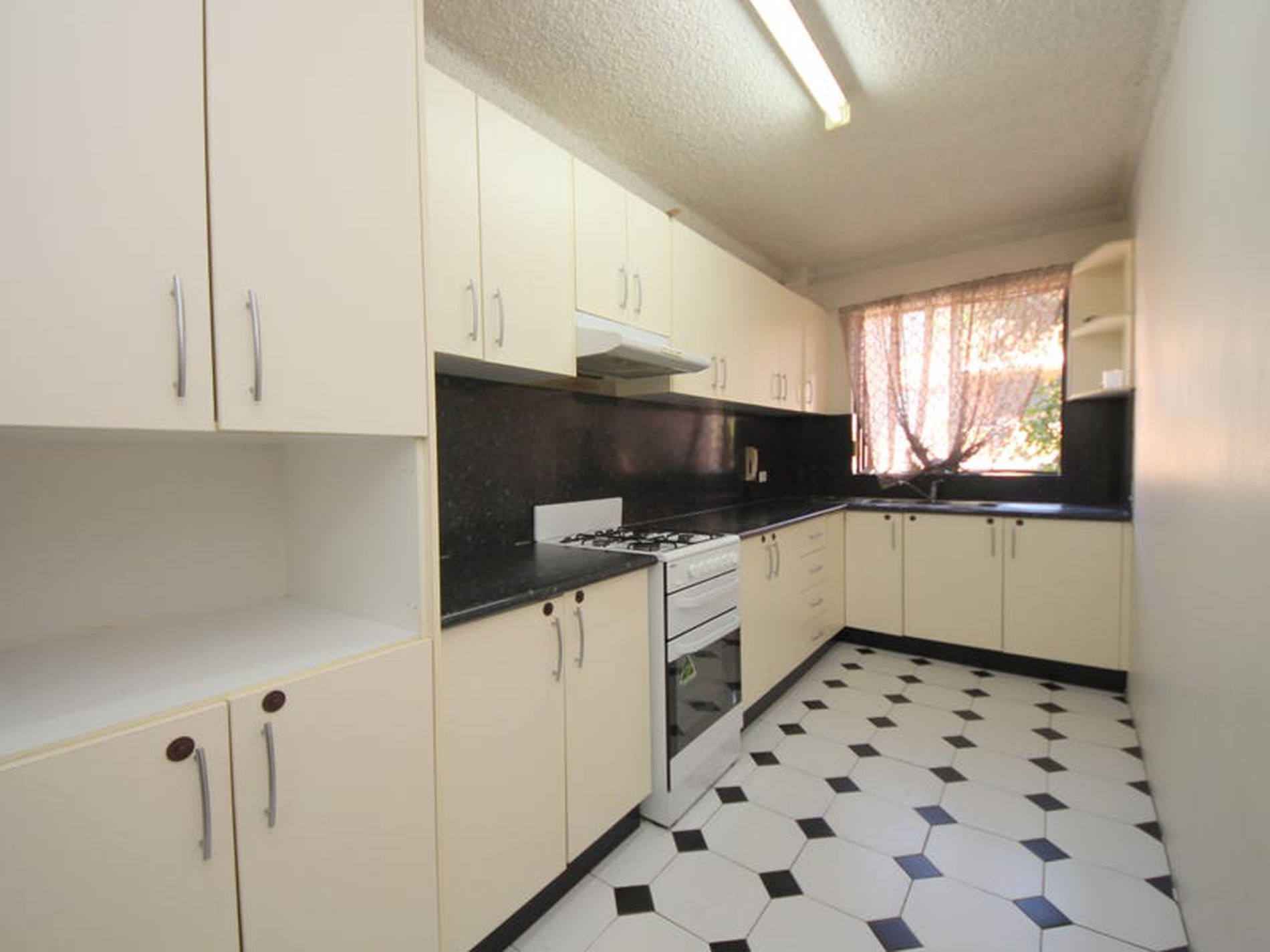 22 / 8-12 Hixson Street, Bankstown