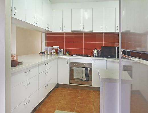 Furnished villa in lovely complex. Short term lease until end April 2026. image 4