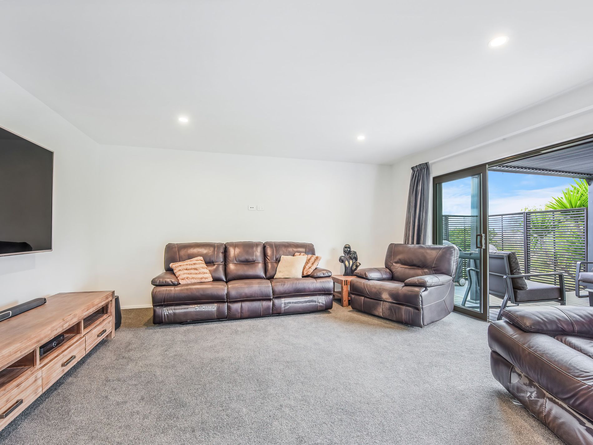 127 Mount Heslington Road, Brightwater KC&CO. Real Estate