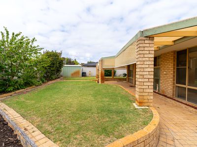 8 Derwent Place, Rockingham