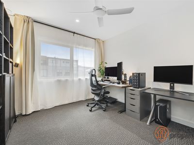 18 Redpath Terrace, Whitlam