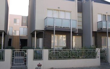 3/2 Scott Street, Essendon