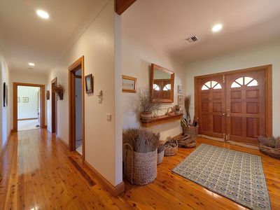 988 Murray Valley Highway, Tallangatta
