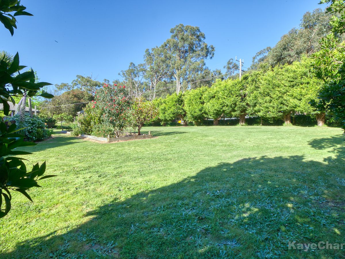137 BeaconsfieldEmerald Road, Beaconsfield Upper Kaye Charles Real