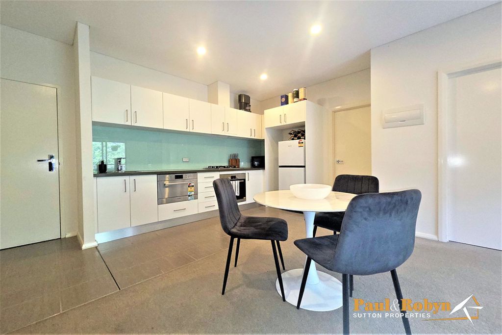 32 / 29 State Circle, Deakin