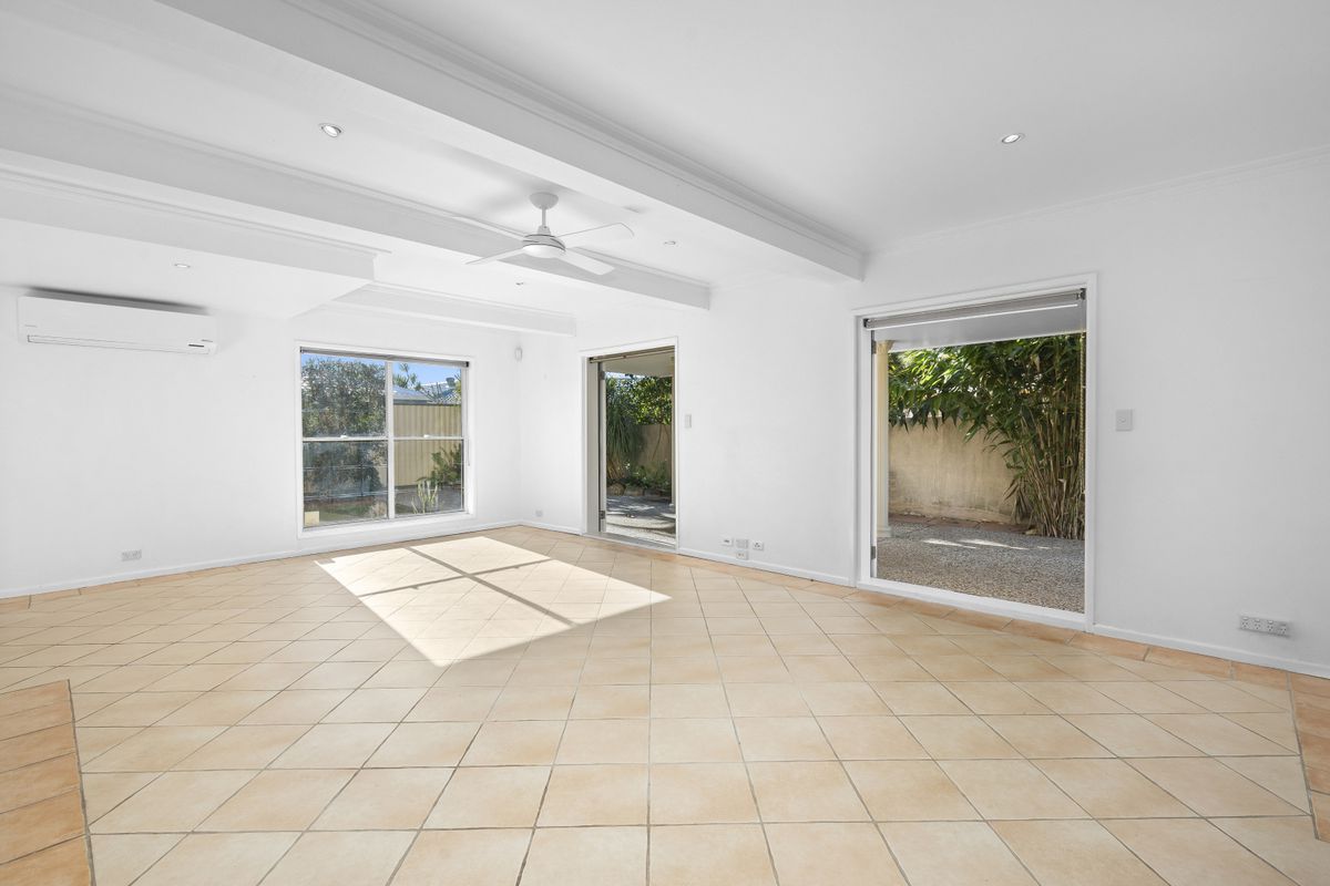 21 Kookaburra Court, Bundall