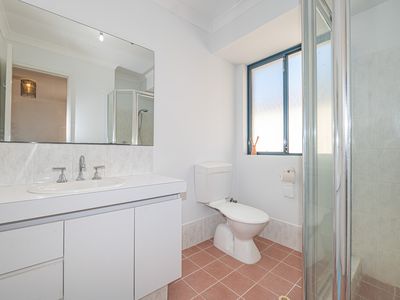 40 Delphine Ave, Dianella