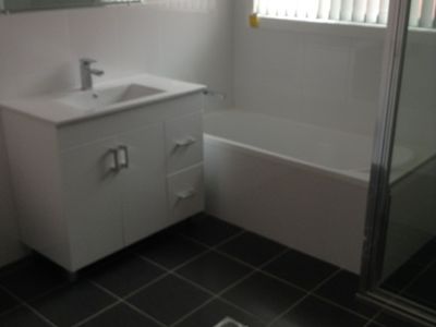 2 / 9 Acacia Street, Windang