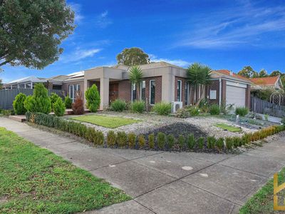 6 Wallaman Street, Manor Lakes